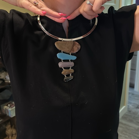 Jewelry - Silver choker with decorative stones